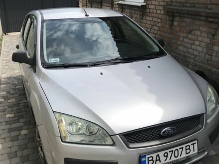 Серый Форд Фокус, объемом двигателя 0 л и пробегом 296 тыс. км за 4800 $, фото 1 на Automoto.ua