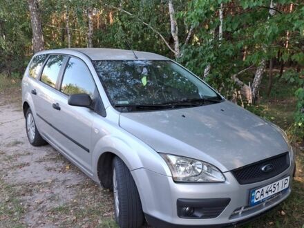 Серый Форд Фокус, объемом двигателя 1.6 л и пробегом 248 тыс. км за 4250 $, фото 1 на Automoto.ua