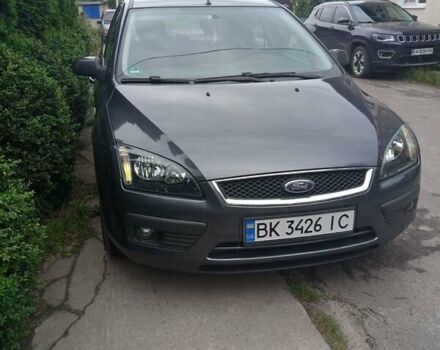 Сірий Форд Фокус, об'ємом двигуна 1.6 л та пробігом 256 тис. км за 5500 $, фото 1 на Automoto.ua