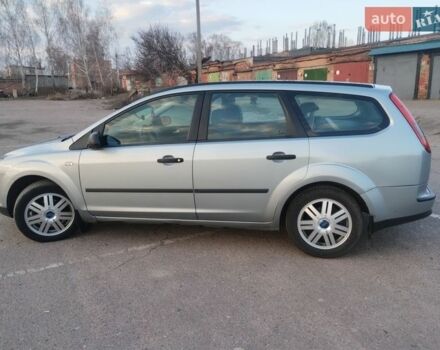 Серый Форд Фокус, объемом двигателя 1.6 л и пробегом 334 тыс. км за 5000 $, фото 1 на Automoto.ua