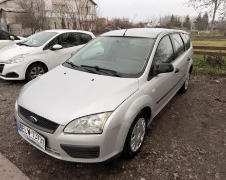 Серый Форд Фокус, объемом двигателя 1.6 л и пробегом 215 тыс. км за 2100 $, фото 1 на Automoto.ua