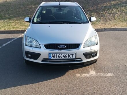 Форд Фокус 2005 у Кривому Розі на Automoto.ua Сірий Форд Фокус, об'ємом двигуна 1.6 л та пробігом 272 тис. км за 4300 $, фото 1 на Automoto.ua