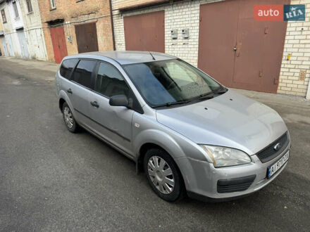 Форд Фокус 2005 в Киеве на Automoto.ua Серый Форд Фокус, объемом двигателя 1.8 л и пробегом 300 тыс. км за 3800 $, фото 1 на Automoto.ua