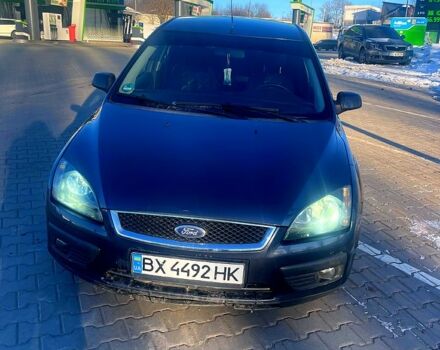 Серый Форд Фокус, объемом двигателя 1.6 л и пробегом 315 тыс. км за 3800 $, фото 1 на Automoto.ua