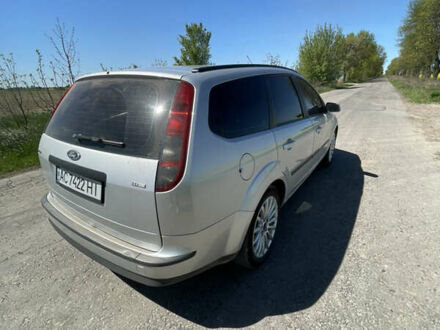 Форд Фокус 2005 в Нововолынск на Automoto.ua Серый Форд Фокус, объемом двигателя 1.6 л и пробегом 250 тыс. км за 4600 $, фото 1 на Automoto.ua