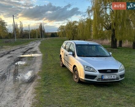 Серый Форд Фокус, объемом двигателя 1.6 л и пробегом 350 тыс. км за 5100 $, фото 1 на Automoto.ua