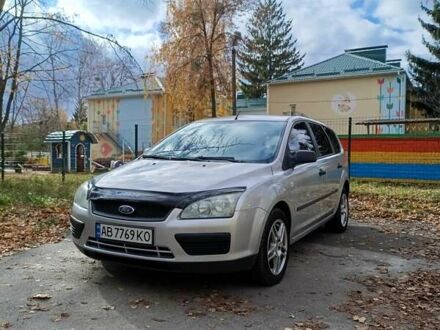 Форд Фокус 2005 в Виннице на Automoto.ua Серый Форд Фокус, объемом двигателя 1.6 л и пробегом 400 тыс. км за 4099 $, фото 1 на Automoto.ua