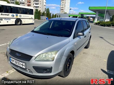 Форд Фокус 2005 у Житомирі на Automoto.ua Сірий Форд Фокус, об'ємом двигуна 1.6 л та пробігом 185 тис. км за 4000 $, фото 1 на Automoto.ua