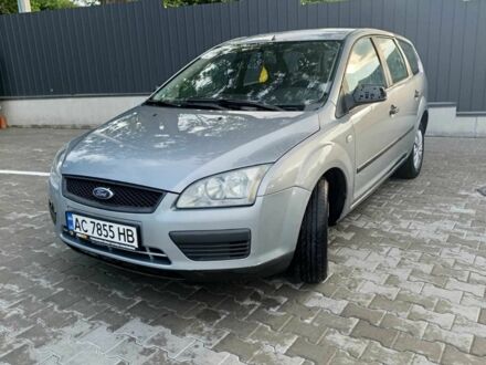 Форд Фокус 2005 в Луцке на Automoto.ua Серый Форд Фокус, объемом двигателя 1.6 л и пробегом 265 тыс. км за 3100 $, фото 1 на Automoto.ua