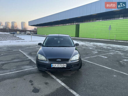 Форд Фокус 2006 в Киеве на Automoto.ua Серый Форд Фокус, объемом двигателя 1.6 л и пробегом 223 тыс. км за 4700 $, фото 1 на Automoto.ua