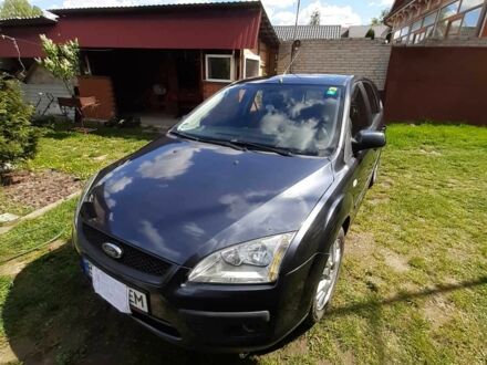 Серый Форд Фокус, объемом двигателя 1.6 л и пробегом 190 тыс. км за 5300 $, фото 1 на Automoto.ua