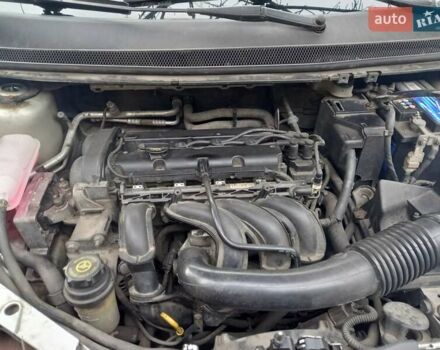 Сірий Форд Фокус, об'ємом двигуна 1.6 л та пробігом 193 тис. км за 4200 $, фото 1 на Automoto.ua