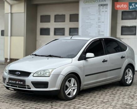 Серый Форд Фокус, объемом двигателя 1.6 л и пробегом 303 тыс. км за 4499 $, фото 1 на Automoto.ua