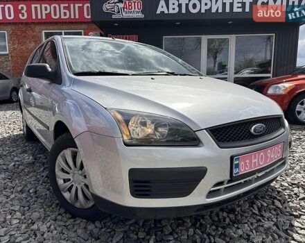 Серый Форд Фокус, объемом двигателя 1.6 л и пробегом 256 тыс. км за 5500 $, фото 1 на Automoto.ua