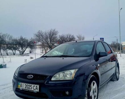 Серый Форд Фокус, объемом двигателя 1.6 л и пробегом 170 тыс. км за 4200 $, фото 1 на Automoto.ua