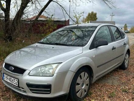 Серый Форд Фокус, объемом двигателя 1.8 л и пробегом 300 тыс. км за 1999 $, фото 1 на Automoto.ua