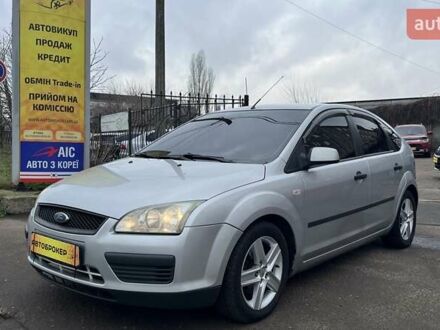 Сірий Форд Фокус, об'ємом двигуна 1.6 л та пробігом 303 тис. км за 4500 $, фото 1 на Automoto.ua