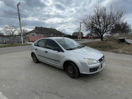 Серый Форд Фокус, объемом двигателя 1.6 л и пробегом 341 тыс. км за 4000 $, фото 1 на Automoto.ua