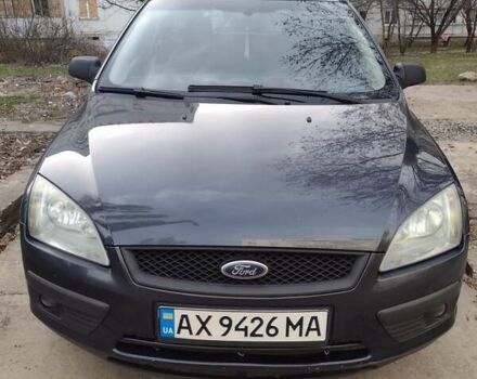 Серый Форд Фокус, объемом двигателя 1.6 л и пробегом 253 тыс. км за 3600 $, фото 1 на Automoto.ua