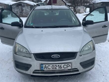 Сірий Форд Фокус, об'ємом двигуна 2 л та пробігом 242 тис. км за 5000 $, фото 1 на Automoto.ua