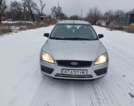 Сірий Форд Фокус, об'ємом двигуна 1.6 л та пробігом 300 тис. км за 3800 $, фото 1 на Automoto.ua