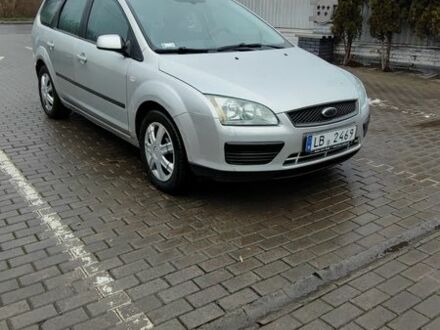 Серый Форд Фокус, объемом двигателя 1.6 л и пробегом 300 тыс. км за 2000 $, фото 1 на Automoto.ua