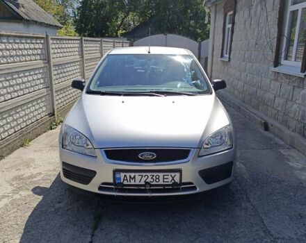 Сірий Форд Фокус, об'ємом двигуна 1.6 л та пробігом 213 тис. км за 3900 $, фото 1 на Automoto.ua