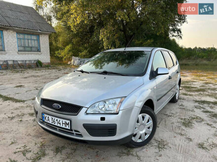 Форд Фокус 2006 у Мене на Automoto.ua Сірий Форд Фокус, об'ємом двигуна 1.6 л та пробігом 265 тис. км за 4100 $, фото 1 на Automoto.ua