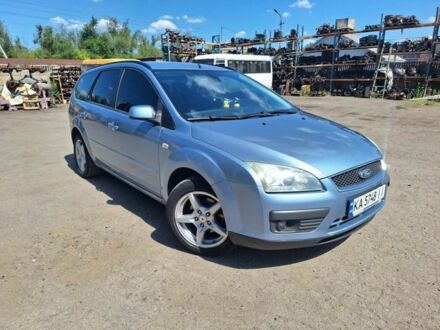 Серый Форд Фокус, объемом двигателя 1.6 л и пробегом 390 тыс. км за 3600 $, фото 1 на Automoto.ua