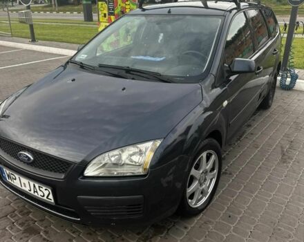 Серый Форд Фокус, объемом двигателя 2 л и пробегом 300 тыс. км за 1600 $, фото 1 на Automoto.ua