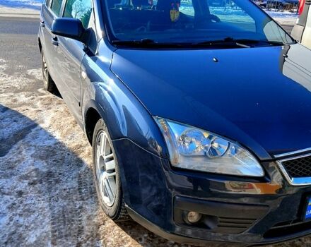 Серый Форд Фокус, объемом двигателя 1.6 л и пробегом 27500 тыс. км за 3900 $, фото 1 на Automoto.ua