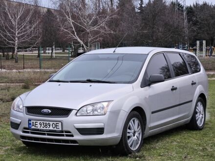 Серый Форд Фокус, объемом двигателя 1.8 л и пробегом 220 тыс. км за 4950 $, фото 1 на Automoto.ua