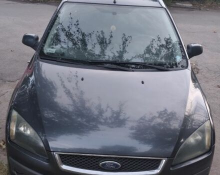 Серый Форд Фокус, объемом двигателя 1.56 л и пробегом 274 тыс. км за 3750 $, фото 1 на Automoto.ua