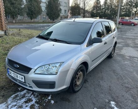 Серый Форд Фокус, объемом двигателя 1.6 л и пробегом 276 тыс. км за 4700 $, фото 1 на Automoto.ua