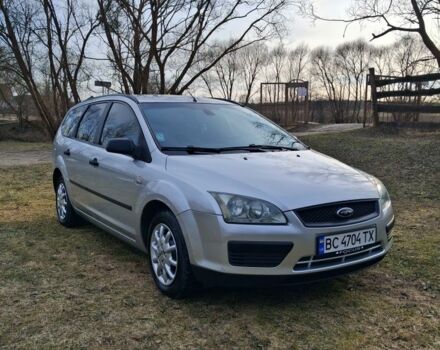 Серый Форд Фокус, объемом двигателя 1.6 л и пробегом 302 тыс. км за 4350 $, фото 1 на Automoto.ua