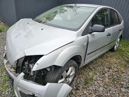 Сірий Форд Фокус, об'ємом двигуна 1.6 л та пробігом 250 тис. км за 1300 $, фото 1 на Automoto.ua