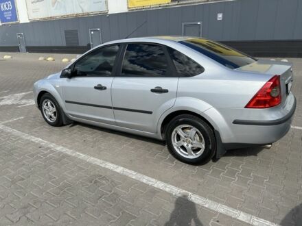 Серый Форд Фокус, объемом двигателя 1.6 л и пробегом 172 тыс. км за 5100 $, фото 1 на Automoto.ua