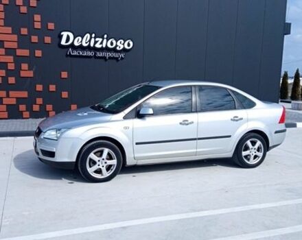 Серый Форд Фокус, объемом двигателя 1.6 л и пробегом 287 тыс. км за 4200 $, фото 1 на Automoto.ua