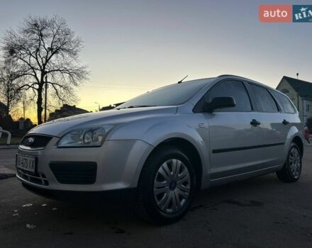 Серый Форд Фокус, объемом двигателя 1.6 л и пробегом 241 тыс. км за 4200 $, фото 1 на Automoto.ua