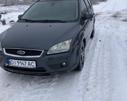 Серый Форд Фокус, объемом двигателя 1.75 л и пробегом 301 тыс. км за 3500 $, фото 1 на Automoto.ua