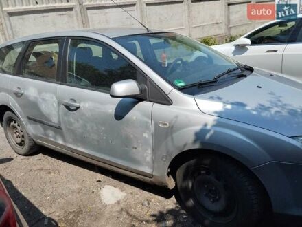 Серый Форд Фокус, объемом двигателя 1.6 л и пробегом 380 тыс. км за 4000 $, фото 1 на Automoto.ua