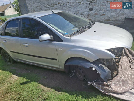 Форд Фокус 2006 в Решетиловке на Automoto.ua Серый Форд Фокус, объемом двигателя 1.6 л и пробегом 368 тыс. км за 1500 $, фото 1 на Automoto.ua