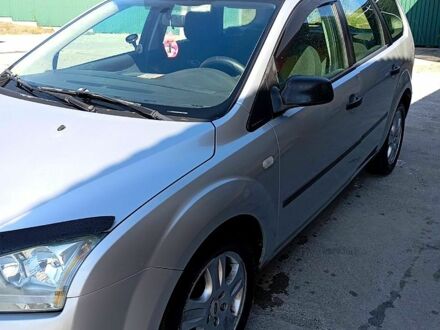 Форд Фокус 2006 в Песчанке на Automoto.ua Серый Форд Фокус, объемом двигателя 1.8 л и пробегом 267 тыс. км за 3050 $, фото 1 на Automoto.ua