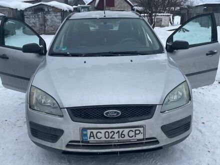 Серый Форд Фокус, объемом двигателя 1.6 л и пробегом 242 тыс. км за 5000 $, фото 1 на Automoto.ua