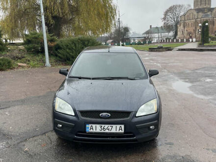Серый Форд Фокус, объемом двигателя 1.6 л и пробегом 320 тыс. км за 4900 $, фото 1 на Automoto.ua