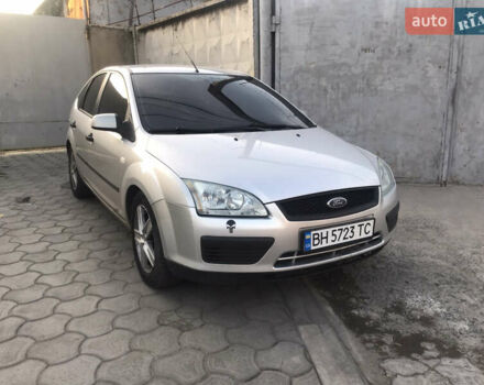 Серый Форд Фокус, объемом двигателя 1.6 л и пробегом 280 тыс. км за 3500 $, фото 1 на Automoto.ua