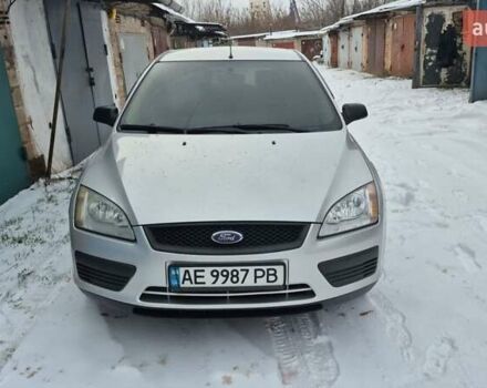 Сірий Форд Фокус, об'ємом двигуна 1.6 л та пробігом 231 тис. км за 4300 $, фото 1 на Automoto.ua