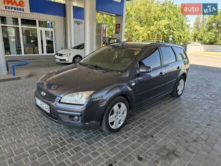 Форд Фокус 2007 в Николаеве на Automoto.ua Серый Форд Фокус, объемом двигателя 1.56 л и пробегом 202 тыс. км за 5800 $, фото 1 на Automoto.ua