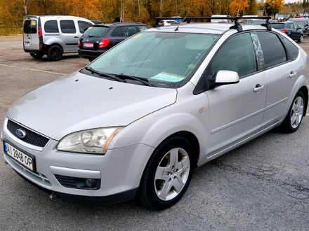 Форд Фокус 2007 у Харкові на Automoto.ua Сірий Форд Фокус, об'ємом двигуна 1.6 л та пробігом 267 тис. км за 5200 $, фото 1 на Automoto.ua