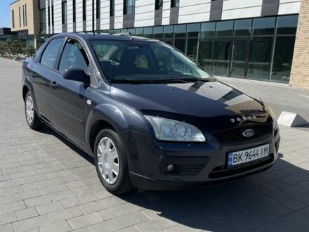Форд Фокус 2007 у Хмельницькому на Automoto.ua Сірий Форд Фокус, об'ємом двигуна 1.6 л та пробігом 220 тис. км за 4600 $, фото 1 на Automoto.ua